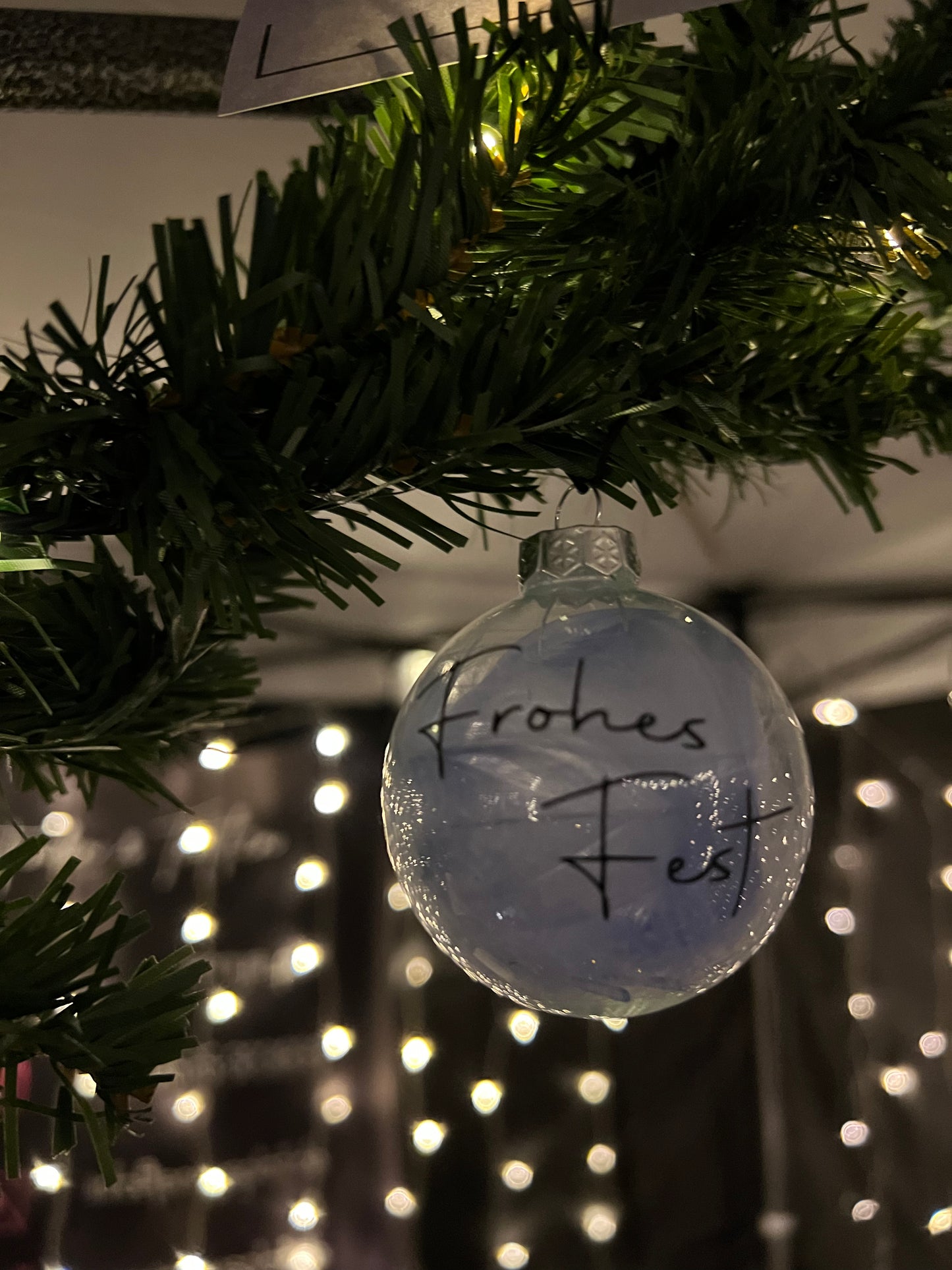 Transparente Weihnachtskugeln aus Glas, 6 cm – Mit Deiner Wunschfüllung und individueller Personalisierung